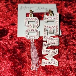 Betsey Johnson Pink🩷✨️ Crystal 'TEAM GO' Earrings🩷✨️/ NWT